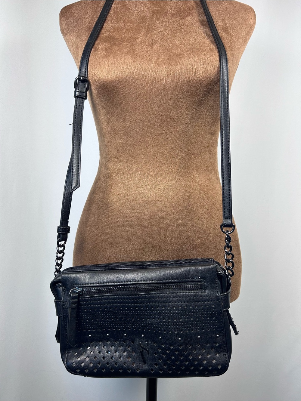 Leather Simply Vera  Crossbody Bag in Black - Women Bags